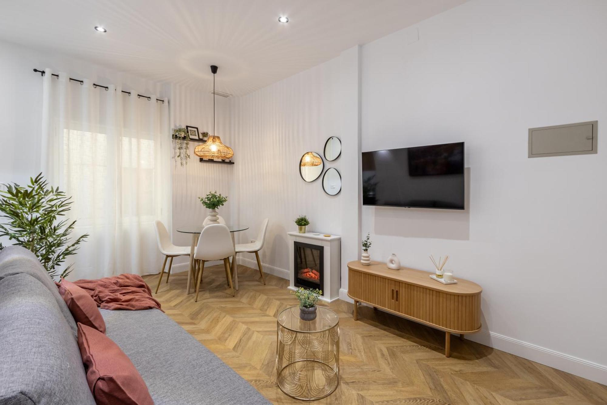 Elvira Elegant Suite Gran Via-Catedral Granada Exterior photo